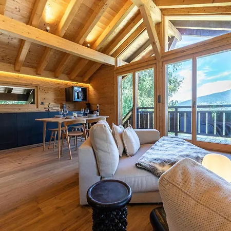 In Les Masses With Terrace