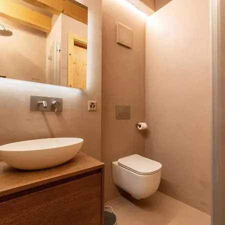 In Les Masses With Terrace