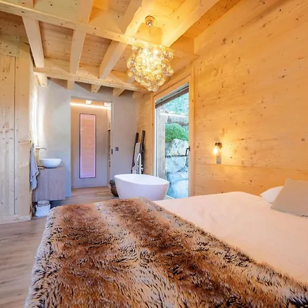 In Les Masses With Terrace Alpesi faház